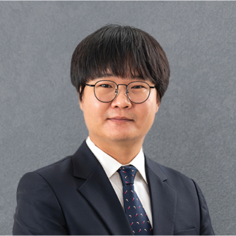 Prof. Seunghwan Cho